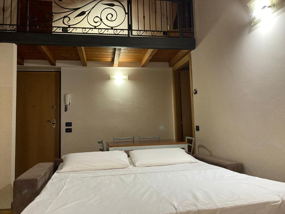 Downtown Room Bergamo Zewnętrze zdjęcie